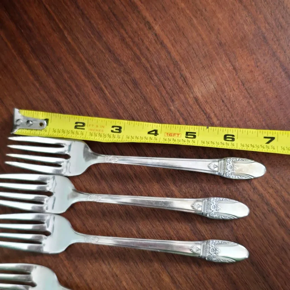 Vintage 1847 Rogers Bros FIRST LOVE 4 Salad Forks Silverplate Art Deco Cottage
